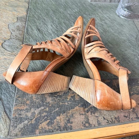 Paul Green Christy Brown Leather Block Heel Sandal - Picture 4 of 10